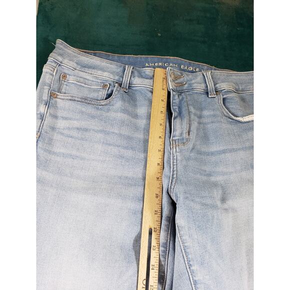 American Eagle Jeans Size 16 Womens Blue Stretch Fray Hem Mid Rise Artist Crop - Picture 8 of 14